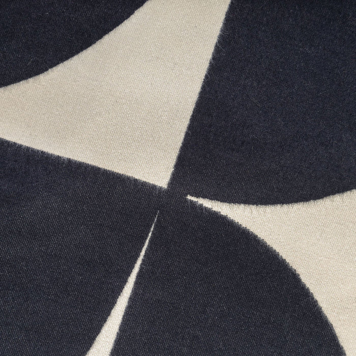 Welsh Woollens Leaf Super Soft Stole Black Mix